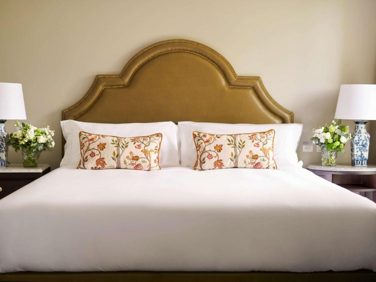 Carton House A Fairmont Managed Hotel Maynooth Exteriör bild A bed