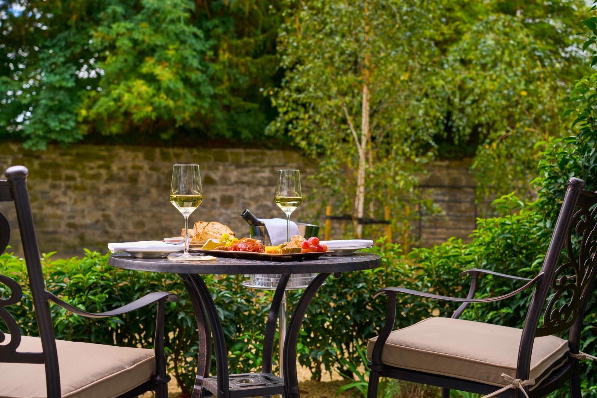 Carton House A Fairmont Managed Hotel Maynooth Exteriör bild A patio set